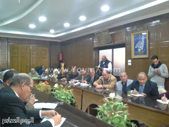 لقاء محافظ شمال سيناء بقيادات التعليم (4)