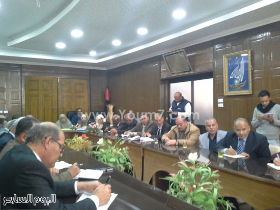 لقاء محافظ شمال سيناء بقيادات التعليم (5)
