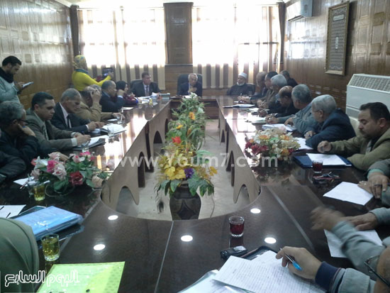 لقاء محافظ شمال سيناء بقيادات التعليم (8)