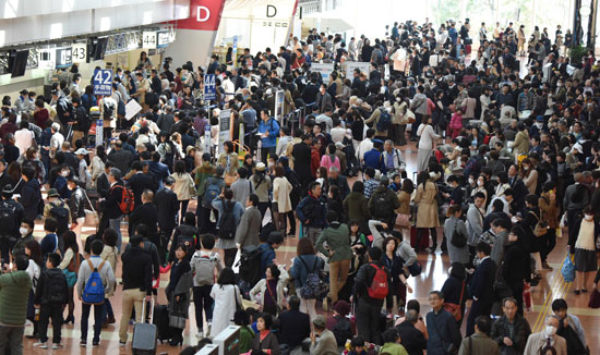اليابان اخبار العالم  اخبار اليابان اخبار العالم اليوم  مطارات اليابان  نظام الحاسب الالى (1)