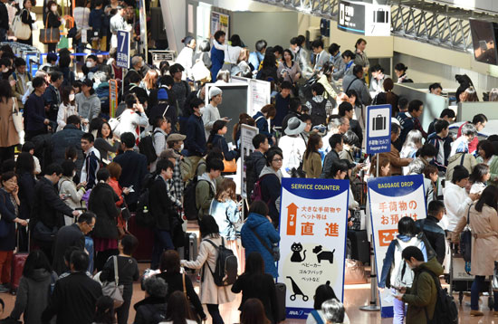 اليابان اخبار العالم  اخبار اليابان اخبار العالم اليوم  مطارات اليابان  نظام الحاسب الالى (7)