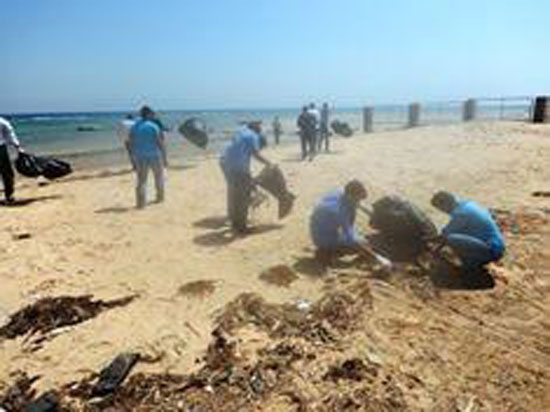 حملة نظافة لمناطق الغوص بمحمية أبو جالوم بطابا (1)