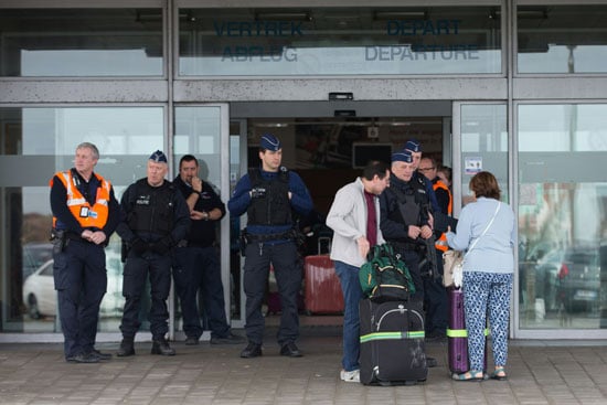 تشديدات أمنية بمطار بروكسل (11)