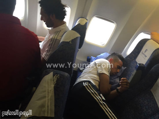 كواليس منتخب مصر فى الطائرة الخاصة قبل التوجه لنيجيريا (2)