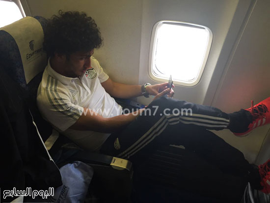 كواليس منتخب مصر فى الطائرة الخاصة قبل التوجه لنيجيريا (3)