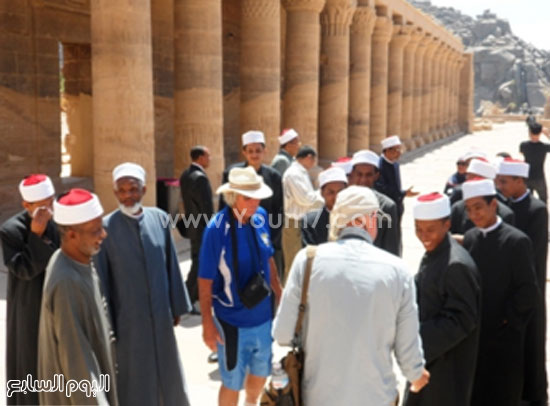 زيارة طلاب الشعبة الإسلامية بأماكن سياحية بمدينة أسوان (1)