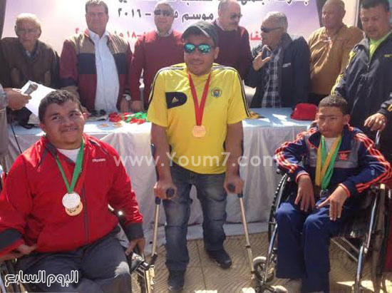يوسف  جلال لاعب سباحة يحصد 3 ميداليات فضية وبرونزية بجنوب سيناء (2)