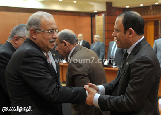  شريف إسماعيل رئيس الوزراء يستقبل نواب المنيا   (10)