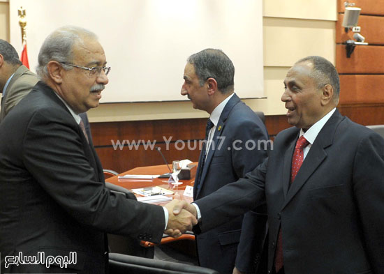  شريف إسماعيل رئيس الوزراء يستقبل نواب المنيا   (12)
