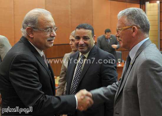  شريف إسماعيل رئيس الوزراء يستقبل نواب المنيا   (4)