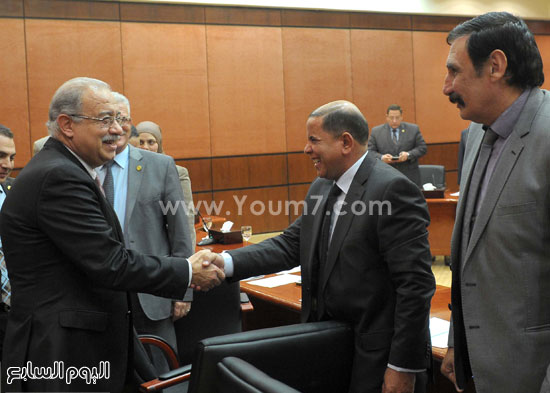  شريف إسماعيل رئيس الوزراء يستقبل نواب المنيا   (5)