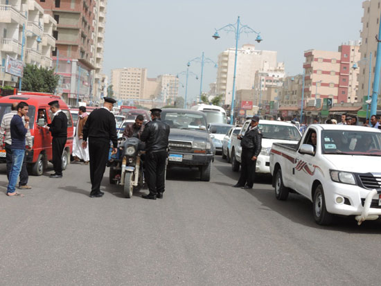  مدير أمن مطروح يقود حملة مرورية (8)