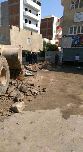 حملة لجهاز العاشر من رمضان لاسترداد وحدات سكنية وإزالة إشغالات (4)