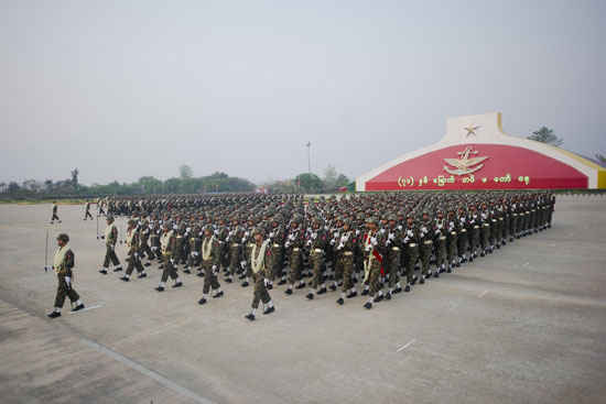 عيد القوات المسلحة فى ميانمار (7)