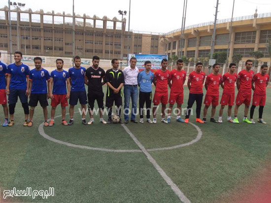 رئيس الاتحاد العام لمراكز شباب قرى الجمهورية يسلم كأس البطولة  (9)
