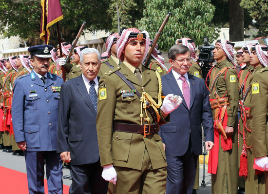 رئيس وزراء تركيا يصل إلى عمان فى زيارة تستغرق يوما واحدا (8)