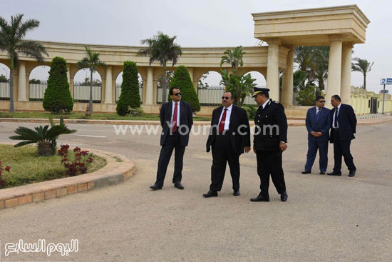  محافظ الاسكندرية يتفقد إستاد الجيش المصري (1)