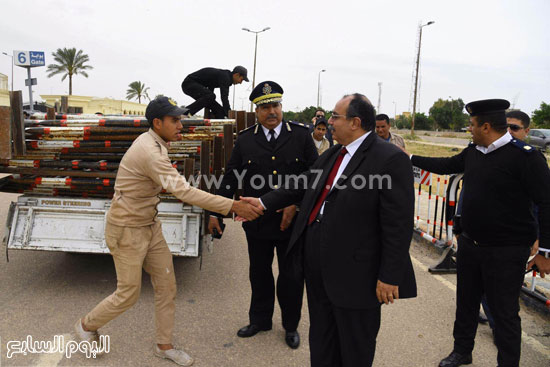  محافظ الاسكندرية يتفقد إستاد الجيش المصري (3)