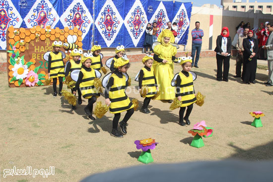 عرض نحل العسل - طلاب - وزير التعليم (3)