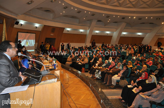 المؤتمر الدولى الثامن لكلية التمريض بجامعة حلوان (13)