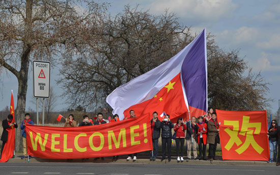 زيارة-الرئيس-الصينى-لتشيكيا-تثير-احتجاجات-(5)