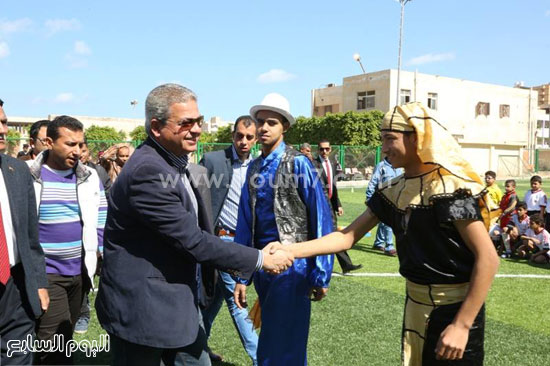  وزير الشباب يفتتح ملعب بمركز شباب طوسون بالإسكندرية (4)