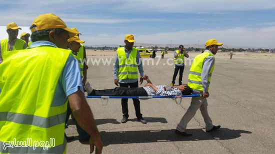  مطار الأقصر الدولى يجرى تجربة طوارئ متسعة النطاق (2)