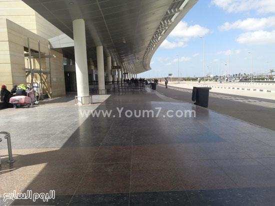 مطار برج العرب (4)