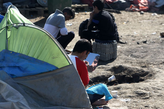 مخيم لاجئين فى اليونان (3)