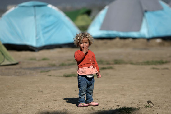 مخيم لاجئين فى اليونان (5)