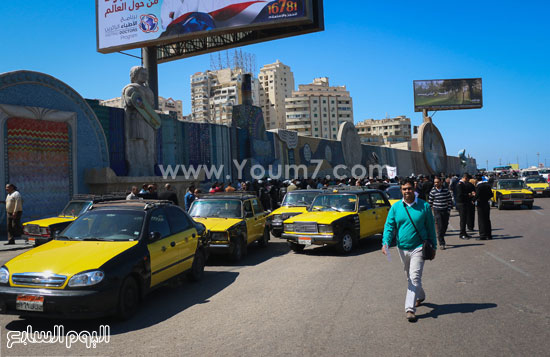وقفة أصحاب التاكسى الاسكندرية (6)