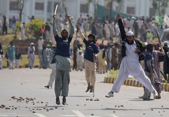 مظاهرات فى باكستان (4)