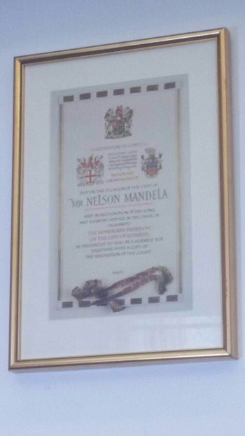 حكومة تميم، خالد الهيل، تكريم خالد الهيل، لندن (4)