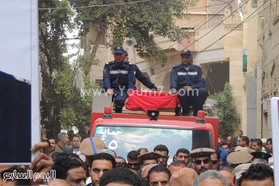 جنازة عسكرية للمقدم طارق مصطفى فى الشرقية (3)