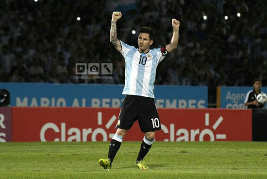 ميسي يدخل تاريخ الأرجنتين بعد الفوز على بوليفيا فى تصفيات المونديال (12)