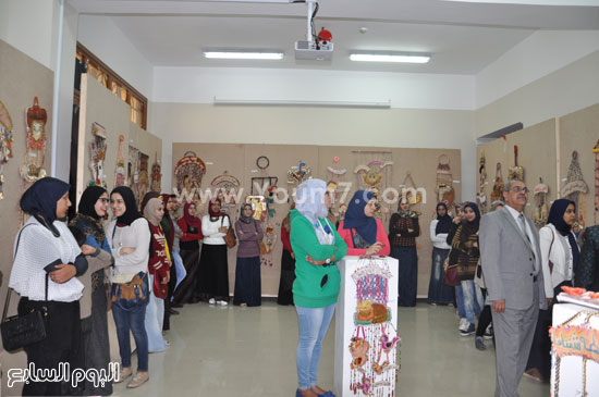 معرض المشغولات اليدوية-جامعة كفر الشيخ (4)