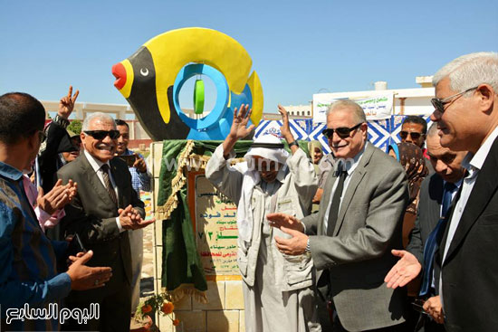 محافظ-جنوب-سيناء-خلال-افتتاح-مشروع-البيوت-البدوية-(1)