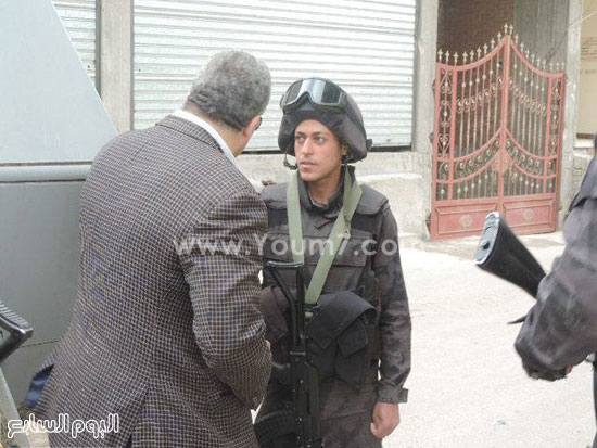 مدير أمن شمال سيناء يتفقد شوارع العريش ويؤكد تأمين المدينة بالكامل (5)
