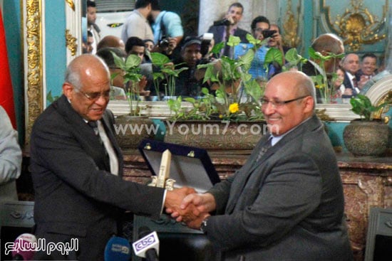 تكريم الدكتور على عبد العال رئيس مجلس النواب بجامعة عين شمس (9)