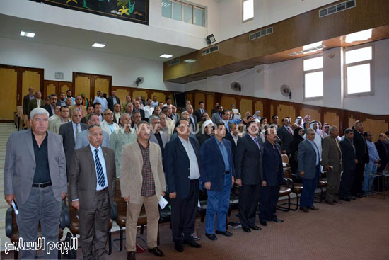 اجتماع المجلس التنفيذى لمحافظة جنوب سيناء (3)