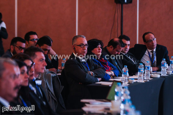 خالد حنفى وزير التموين مؤتمر الفرنشايز (1)
