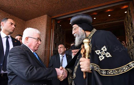 البابا تواضروس يلتقى الرئيس العراقى  (4)
