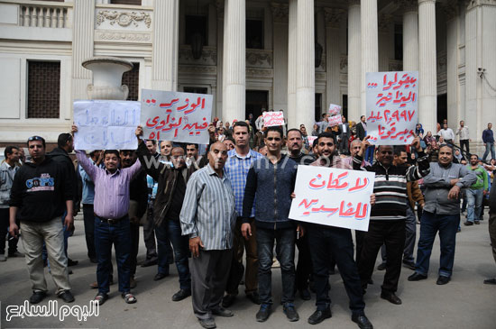 وقفه احتجاجيه موظفى الاتصالات المصريه للاتصالات (3)
