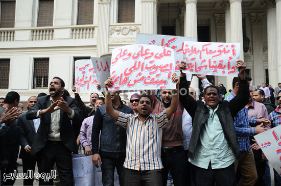 وقفه احتجاجيه موظفى الاتصالات المصريه للاتصالات (12)