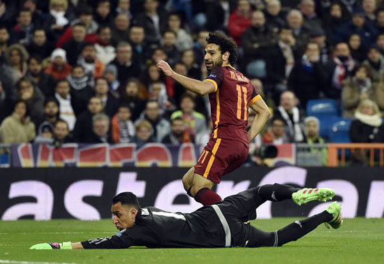 محمد صلاح يودع دورى الأبطال مع روما بعد السقوط أمام ريال مدريد (36)