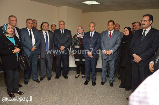 مجلس إدارة مؤسسة الأهرام خلال زيارته للجامعه (4)