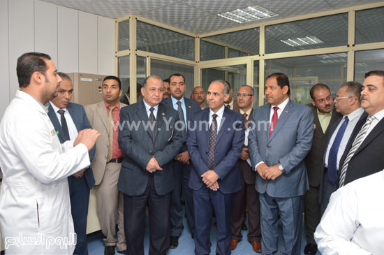 مجلس إدارة مؤسسة الأهرام خلال زيارته للجامعه (5)