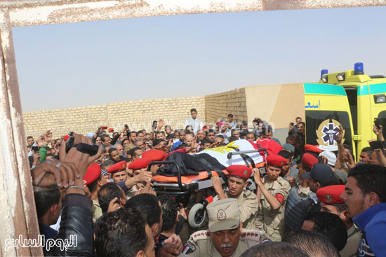 جنازة الشهيد المجند مصطفى عبد النبى (5)
