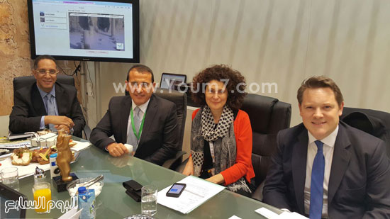لقاء وزير السياحة هشام زعزوع  مع ممثلى شركة تيوى للسياحة (4)