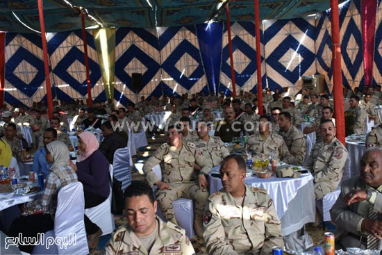 القوات المسلحة تحتفل بيوم الشهيد فى أسوان (4)